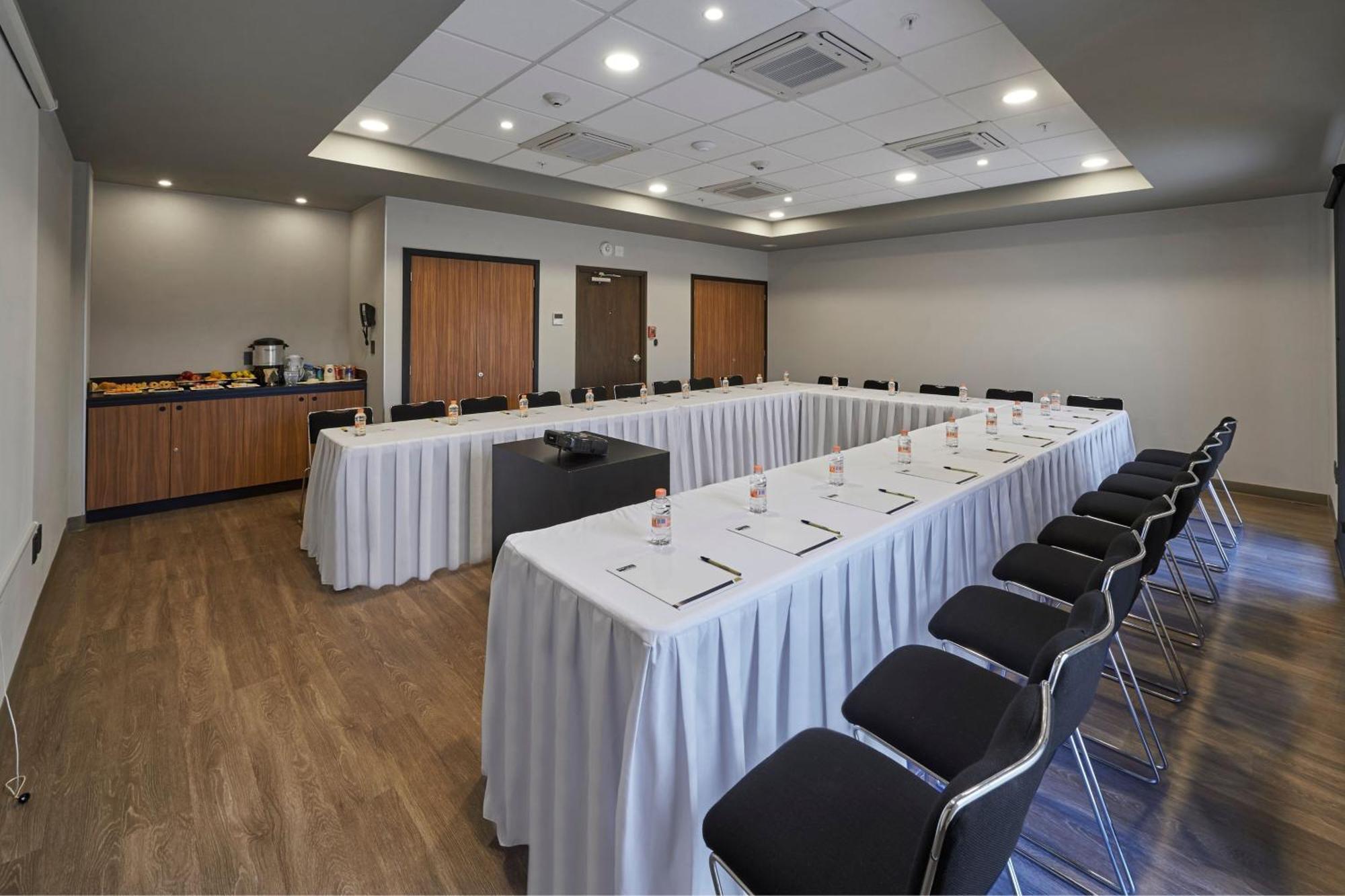 City Express By Marriott Ciudad De Mexico Tlalnepantla Tlalnepantla de Baz Ngoại thất bức ảnh