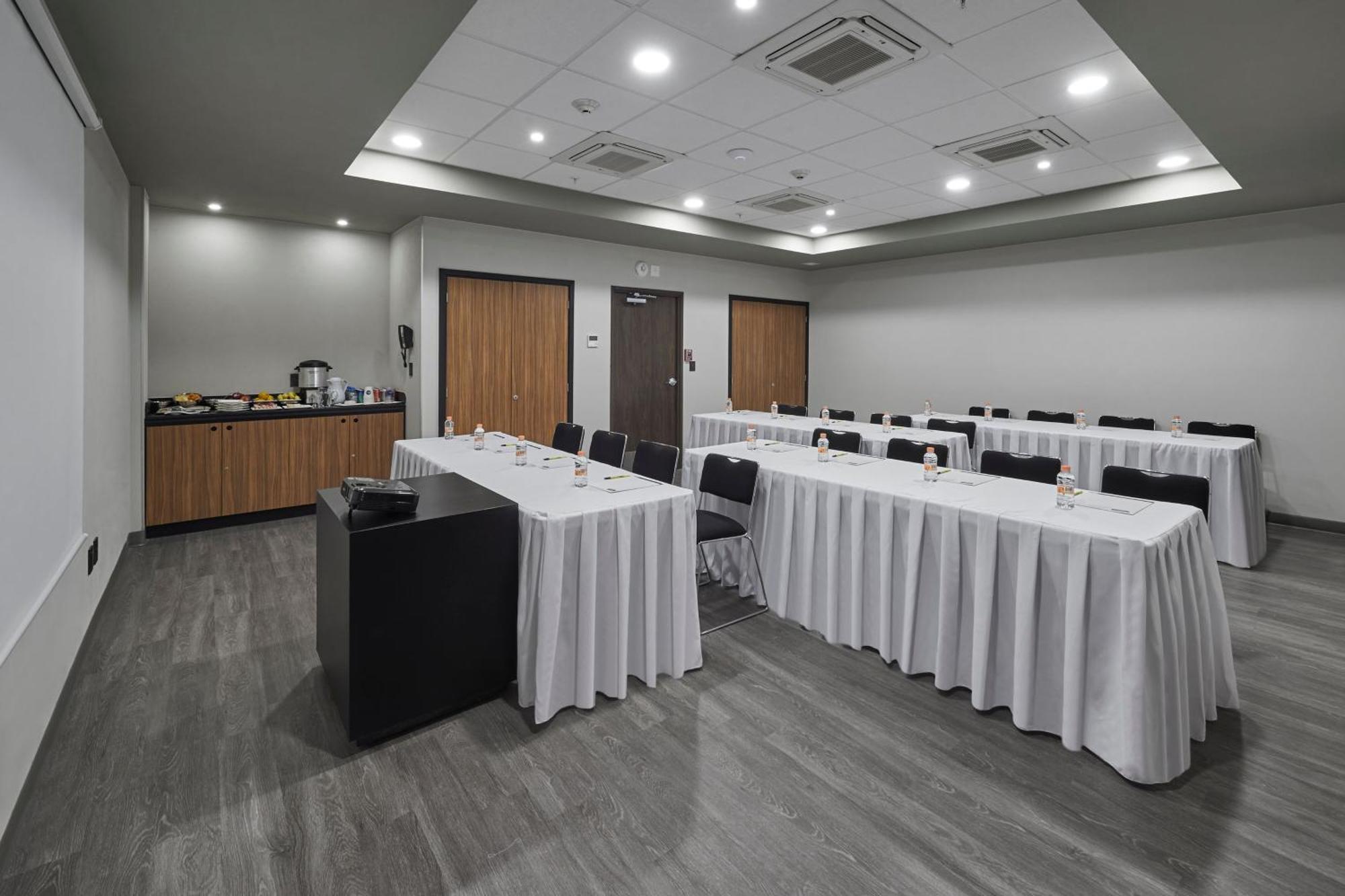 City Express By Marriott Ciudad De Mexico Tlalnepantla Tlalnepantla de Baz Ngoại thất bức ảnh